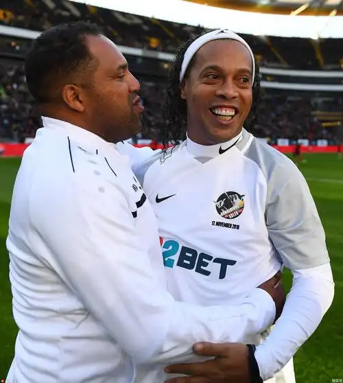 使球迷们对 使球迷们对